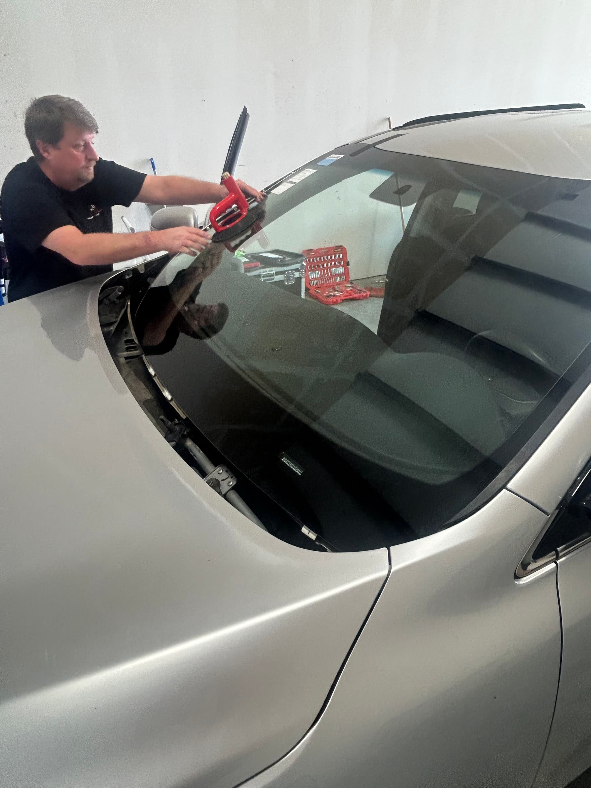 Gallery photos for Seamless Windshield Replacement for 2019 Kia Sorento: Image #6