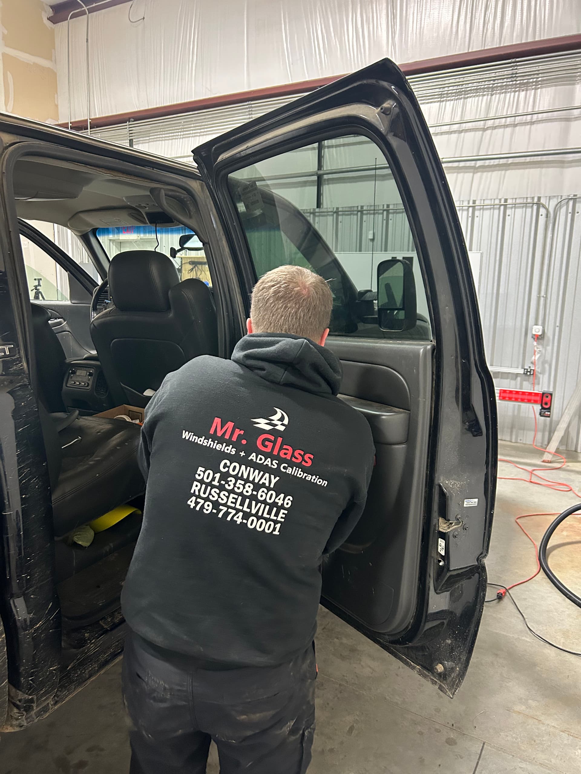 Gallery photos for Expert Car Window Repair You Can Trust: Image #4