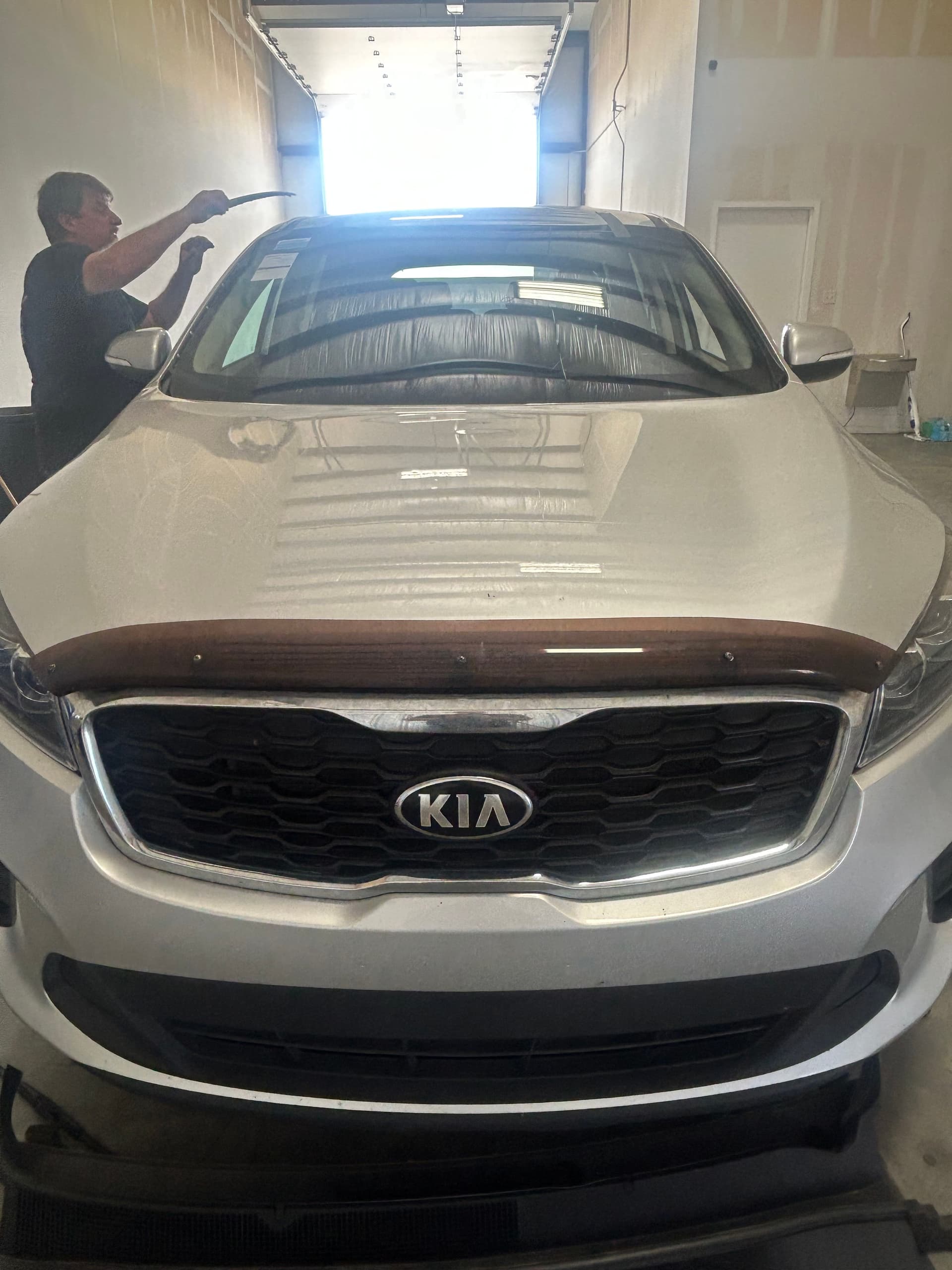 Gallery photos for Seamless Windshield Replacement for 2019 Kia Sorento: Image #7