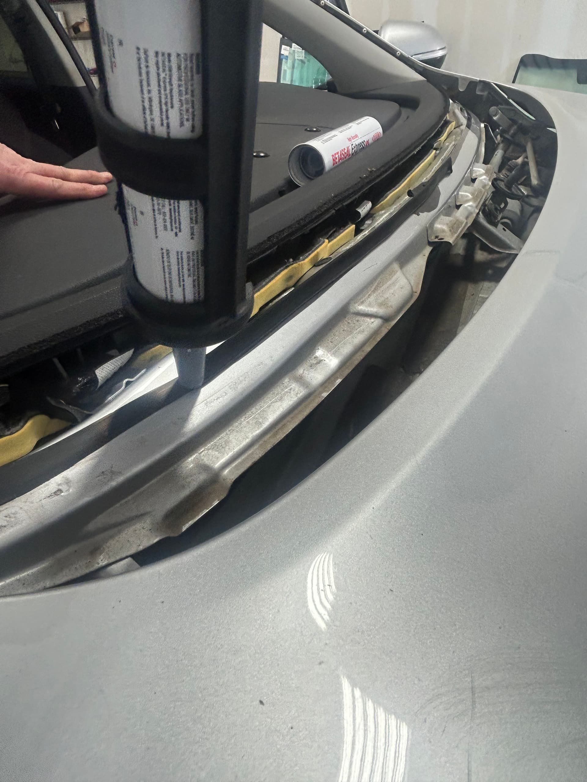 Gallery photos for Seamless Windshield Replacement for 2019 Kia Sorento: Image #2