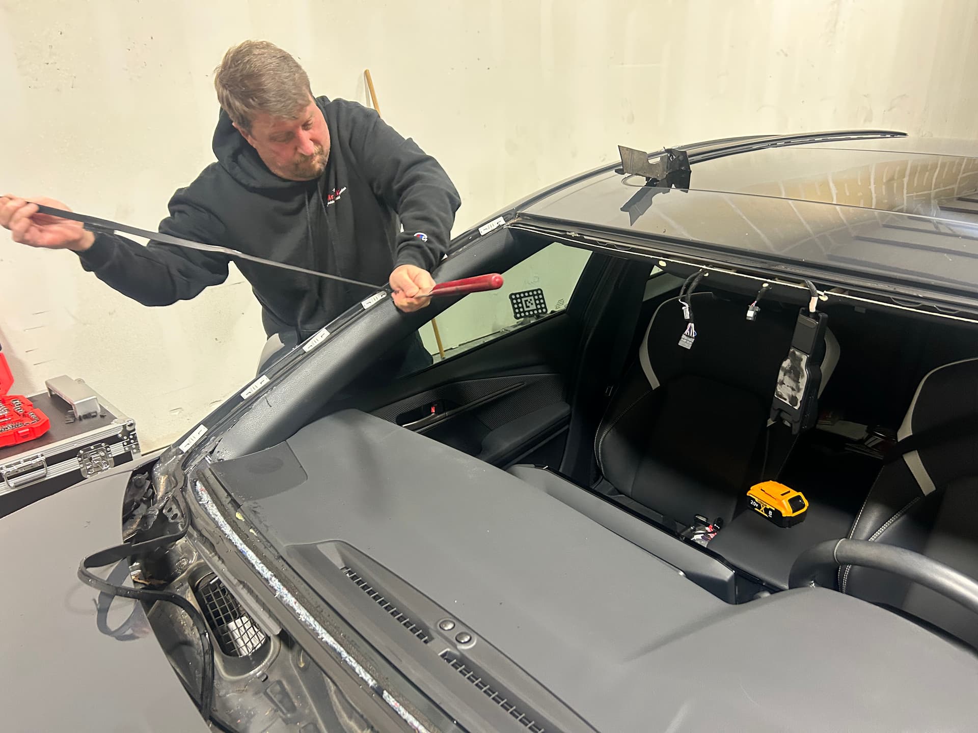 Gallery photos for Expert Windshield Replacement for 2025 Toyota Camry: Image #7