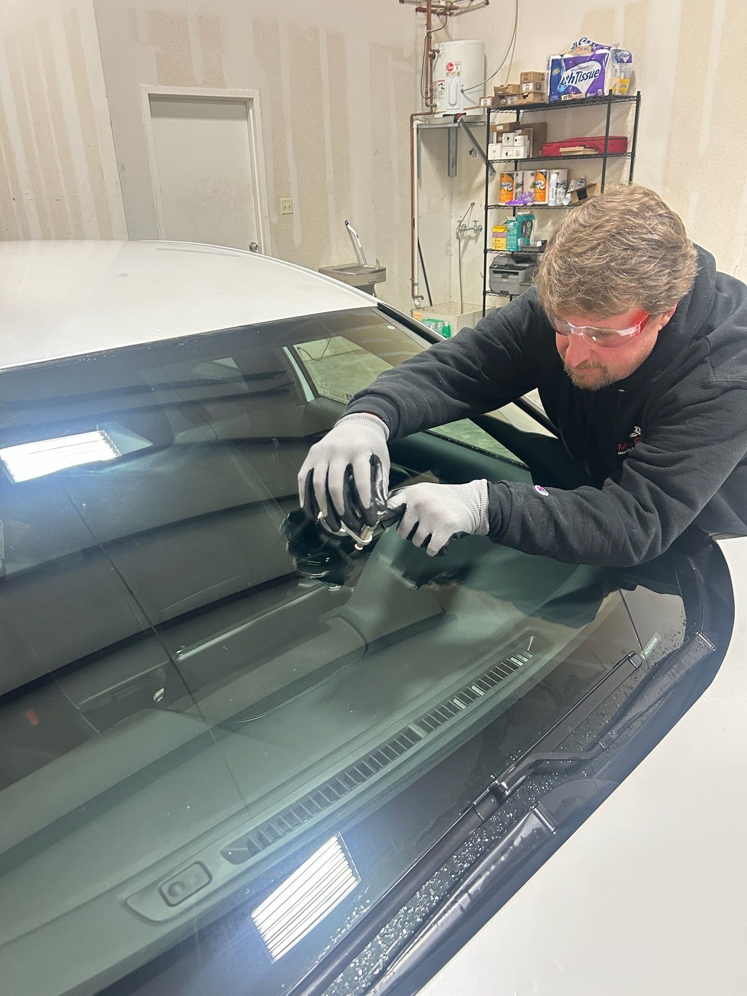 Project Efficient Windshield Repair on a 2022 Honda Accord image