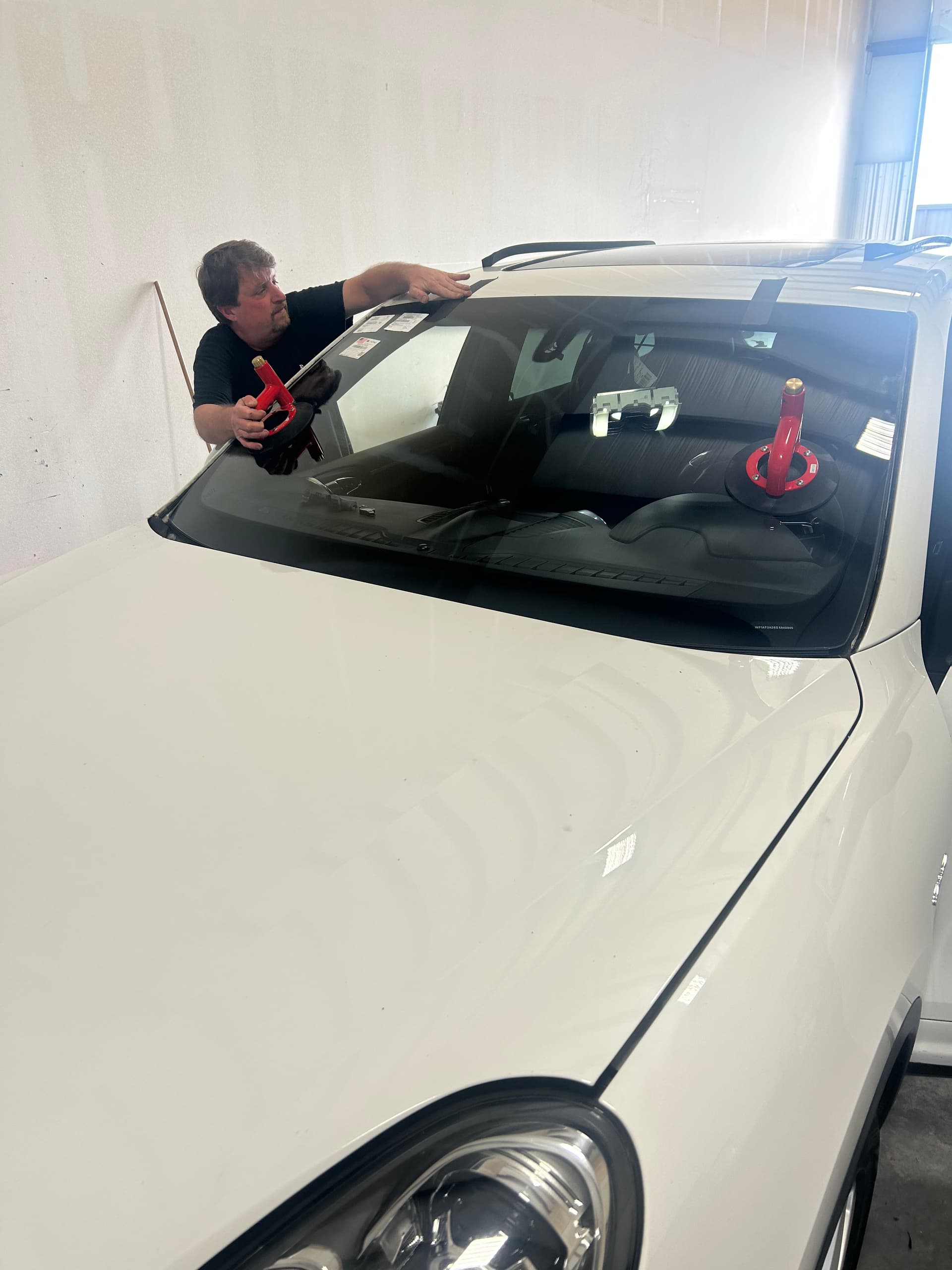 Gallery photos for Windshield Replacement for a Porsche Cayenne: Image #2