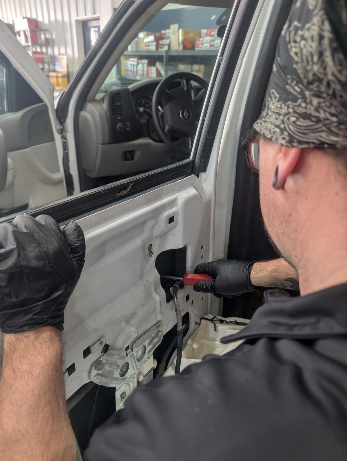 Gallery photos for Expert Window Replacement for Chevrolet 2500: Image #2